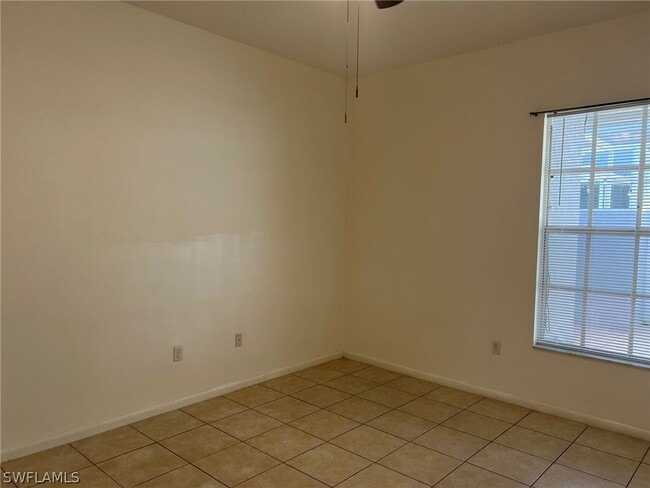 property at 3841 Schoolhouse Rd E