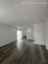 2724-2728 S Sallee Ct in Visalia, CA - Building Photo - Building Photo