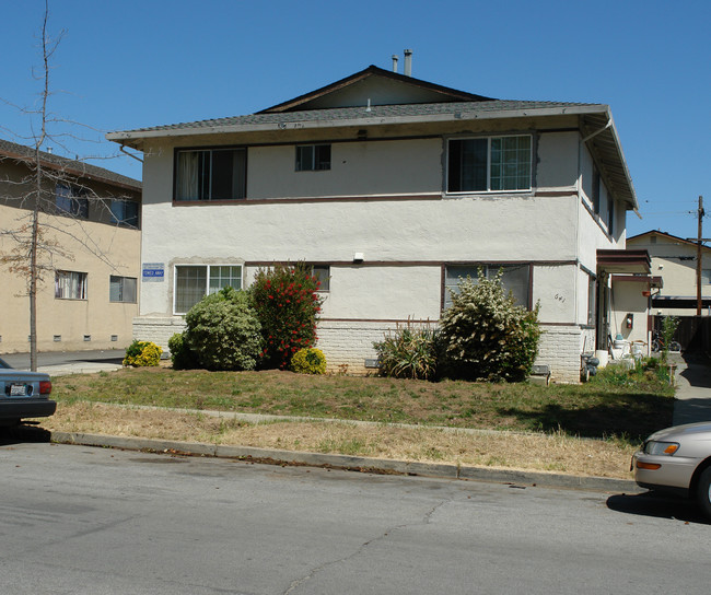 641 La Grande Dr in Sunnyvale, CA - Building Photo - Building Photo