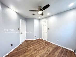 107 Blue Ridge Trail in Elgin, TX - Building Photo - Building Photo