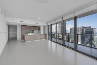 1300 S Miami Ave in Miami, FL - Building Photo - Building Photo