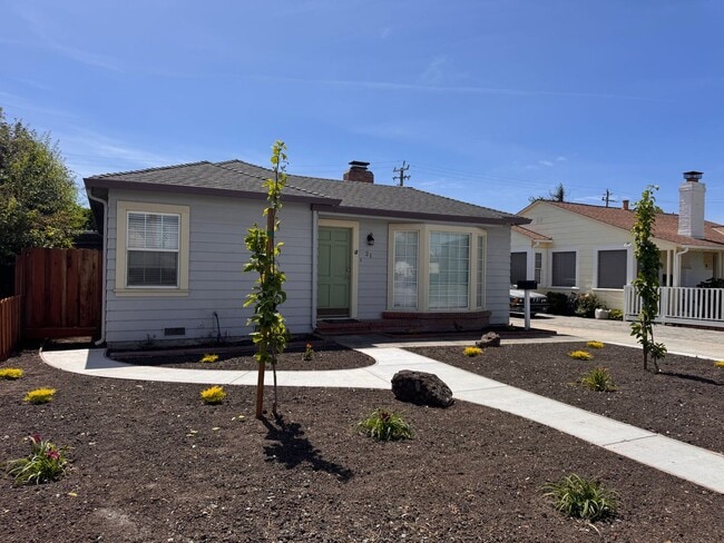 21 Orange Dr in Salinas, CA - Building Photo - Building Photo