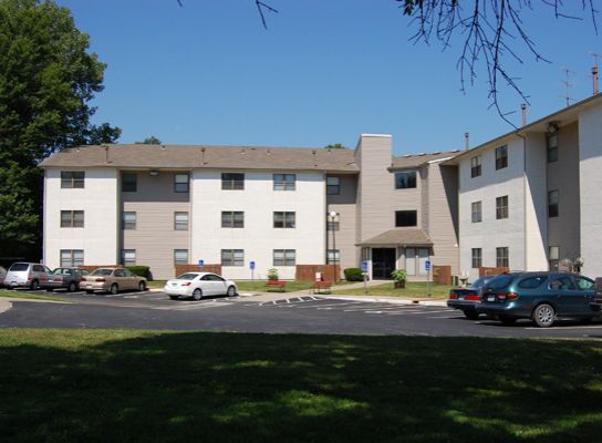 Ridgewood Hills in Harrisonville, MO - Building Photo