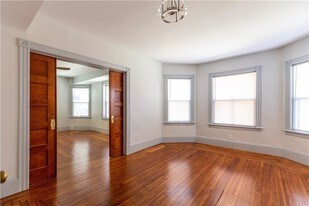 174 Broadway in Providence, RI - Building Photo