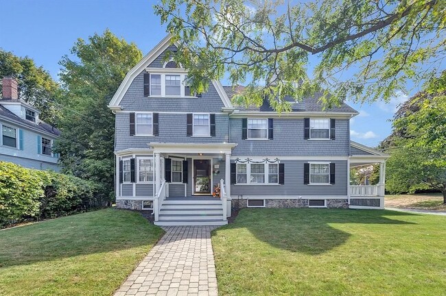 112 Church St in Winchester, MA - Foto de edificio - Building Photo