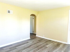 155 Canton Rd in Wintersville, OH - Building Photo - Building Photo