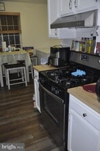6022 Basingstoke Ct in Centreville, VA - Foto de edificio - Building Photo