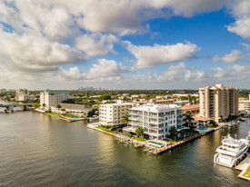 2895 NE 33rd Ct in Fort Lauderdale, FL - Foto de edificio - Building Photo