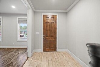 660 S Pearl Expy in Dallas, TX - Building Photo - Building Photo