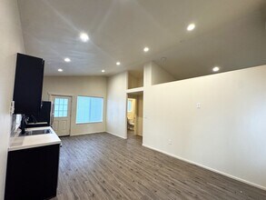 11072 SW Sunny Hl Ln in Beaverton, OR - Building Photo - Building Photo