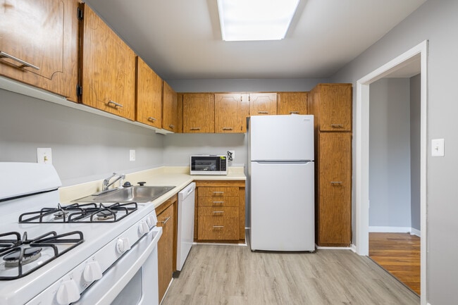 Hampshire House Apartments