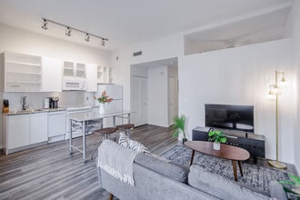 1 W 4th St in Cincinnati, OH - Building Photo - Building Photo