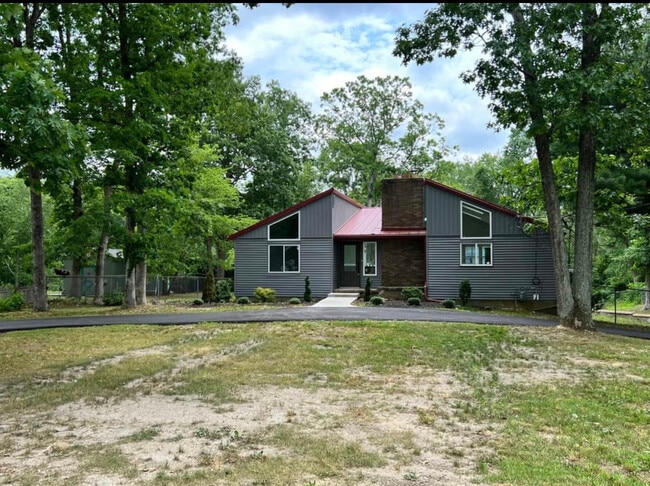 property at 3759 Brookhaven Dr