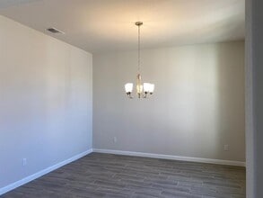 370 Bright Star Ln in Andice, TX - Building Photo - Building Photo