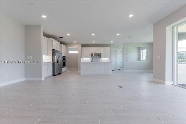 3701 Greenway Dr in Hollywood, FL - Foto de edificio - Building Photo