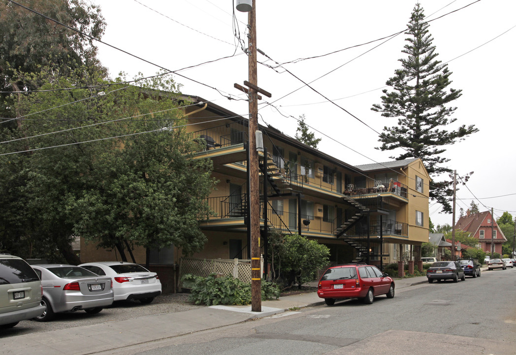 121 Rincon St in Santa Cruz, CA - Foto de edificio