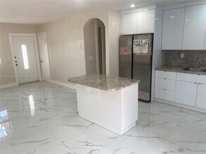 0000 SW 25th St in Miramar, FL - Building Photo - Building Photo