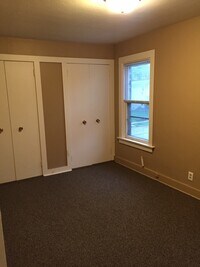 813 Scott Ave photo'