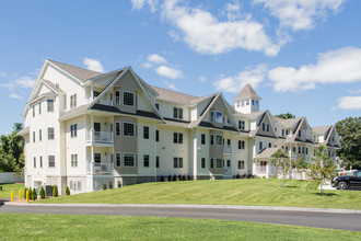 Whispering Pines I Condominiums in Wilmington, MA - Building Photo - Building Photo