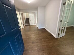 317 Heather Glen Ln in Groton, CT - Building Photo - Building Photo