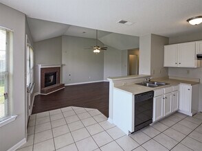 6946 Naples Dr in Cordova, TN - Building Photo - Building Photo
