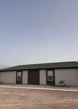 2405 Holly Ave in Alamogordo, NM - Building Photo