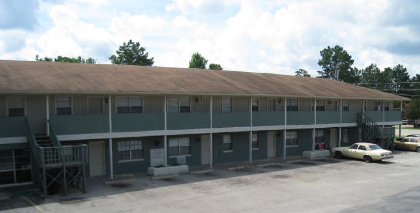 Stephens Court Apartments II in Lufkin, TX - Foto de edificio