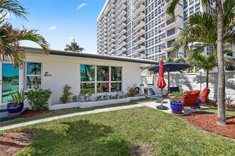505 N Ocean Blvd in Pompano Beach, FL - Building Photo - Building Photo