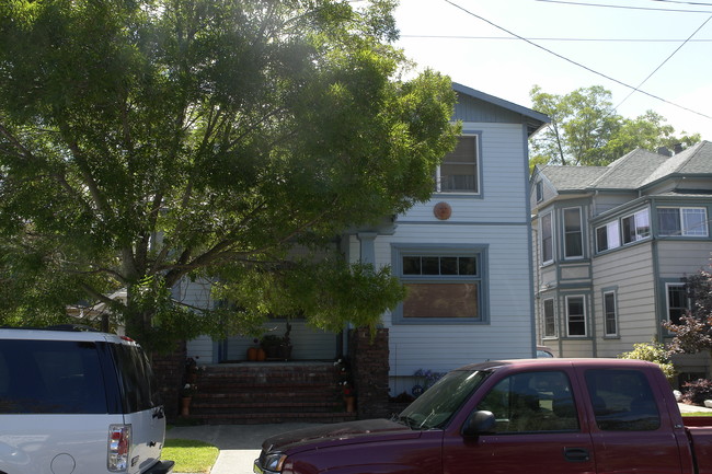 3730-3732 Fruitvale Ave in Oakland, CA - Building Photo - Building Photo