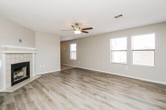 1549 E Mineral Rd in Gilbert, AZ - Building Photo - Building Photo