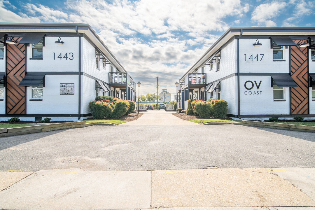 OV Coast in Norfolk, VA - Foto de edificio