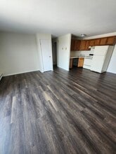 5208 Belclare Rd, Unit CM11 in Cincinnati, OH - Foto de edificio - Building Photo