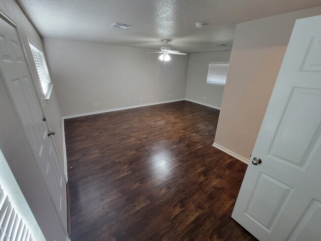 property at 900 N 8th St