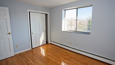 15 Murdock St, Unit 2-10 in Somerville, MA - Building Photo - Building Photo