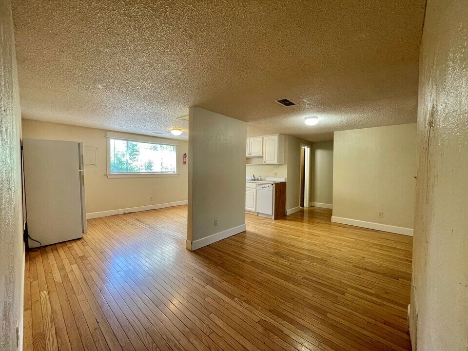 1857 11th Ave in Greeley, CO - Building Photo