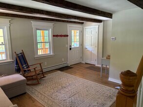 66 Stagecoach Rd in Sunapee, NH - Building Photo - Building Photo