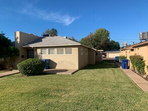 832 S Maple Ave in Tempe, AZ - Foto de edificio - Building Photo