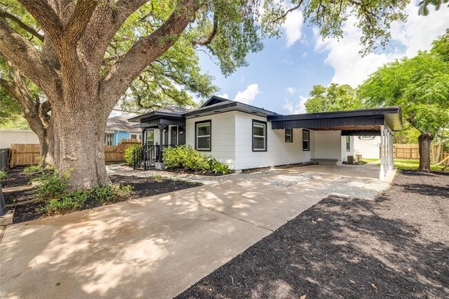 501 W 17th St in Houston, TX - Building Photo - Building Photo
