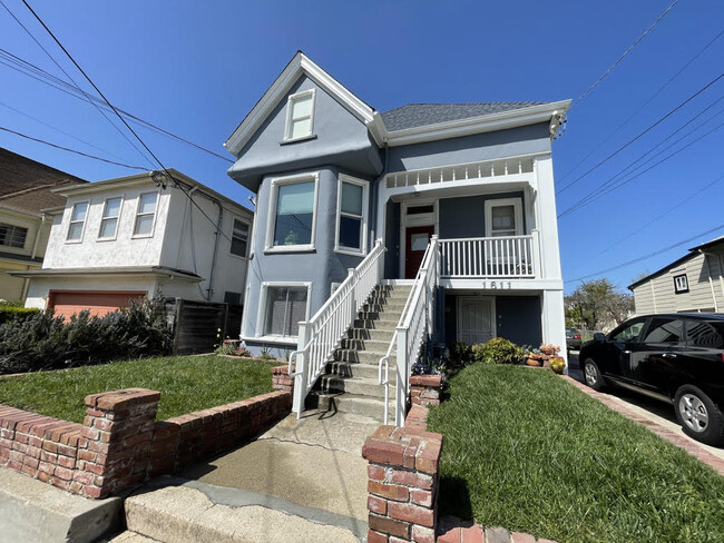 1611 62nd St in Berkeley, CA - Foto de edificio - Building Photo