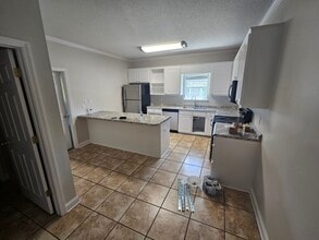 137 Pine Arbor Dr in Leesburg, GA - Foto de edificio - Building Photo