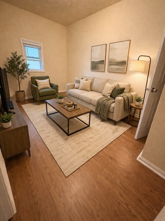 1106 Queen St NE, Unit Apt 4