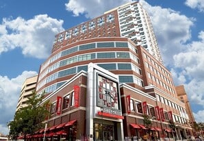 110 Somerset St Unit 2109, Unit 2109 in New Brunswick, NJ - Building Photo