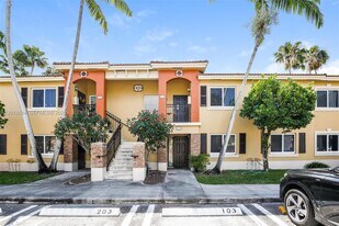 925 NE 34th Ave in Homestead, FL - Building Photo