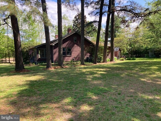 property at 4893 Evergreen Rd