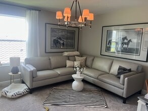 1729 Drummond Pt in Zephyrhills, FL - Foto de edificio - Building Photo