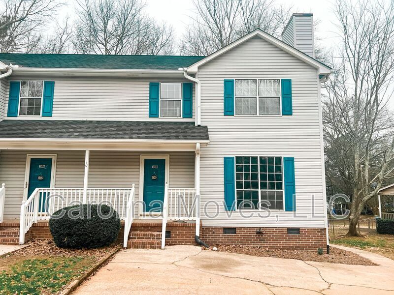 10 B Setter Ln in Greenville, SC - Building Photo