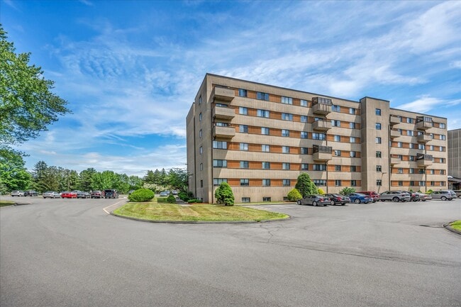 107 Putter Dr in Wallingford, CT - Building Photo - Building Photo