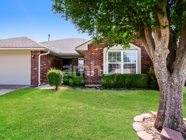 21984 Homesteaders Rd in Edmond, OK - Building Photo - Building Photo
