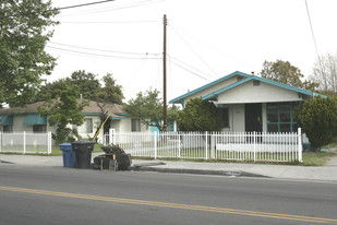 5111-5119 1/2 Clara St. Apartments