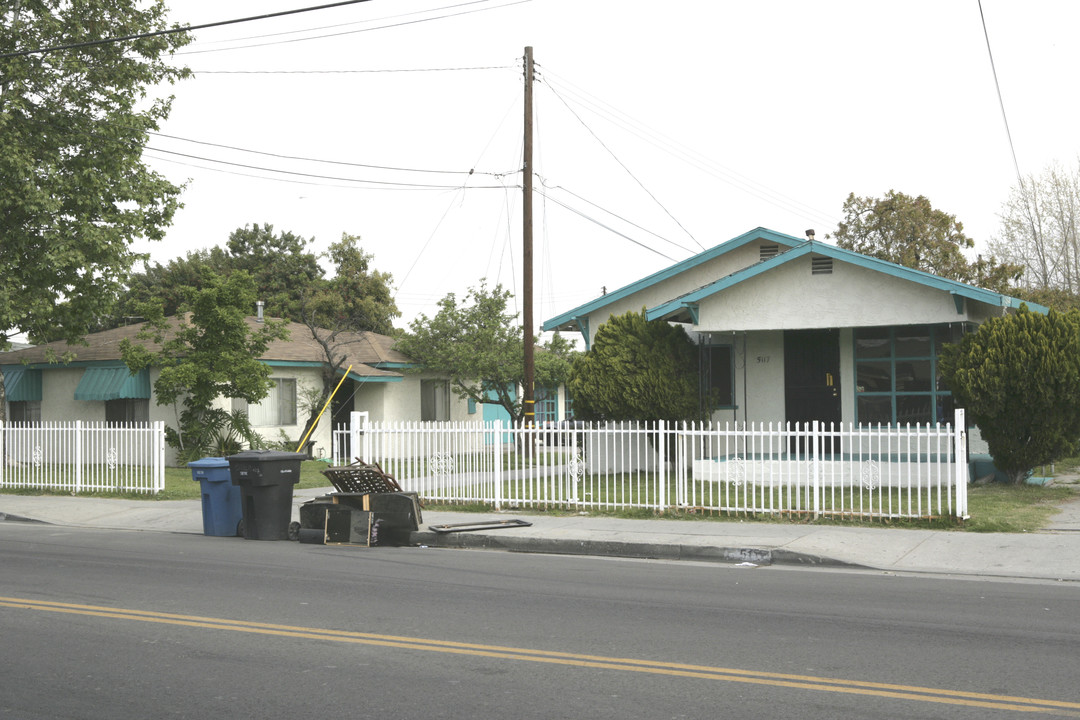 5111-5119 1/2 Clara St. in Cudahy, CA - Building Photo